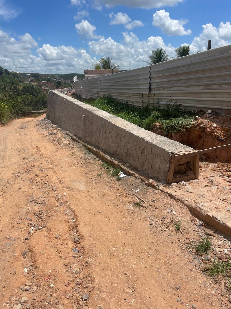 Muro de arrimo em concreto